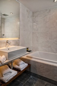 Standard_Room_-_Bathroom_V